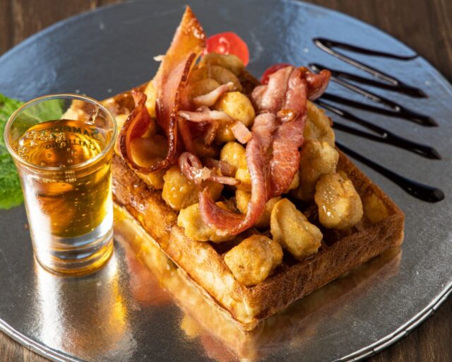 HomeOfLowAndSlow_ChickenAndBaconWaffles_2880x2304-1-960×768