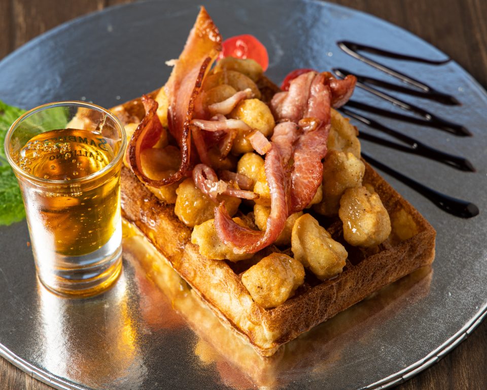 HomeOfLowAndSlow_ChickenAndBaconWaffles_2880x2304-1-960x768