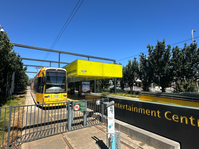 Botanic Gardens Tram – Entertainment Centre